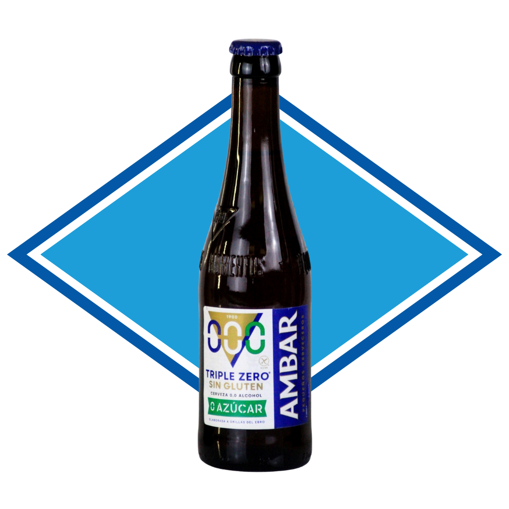 A single bottle of Ambar Triple Zero non-gluten, sin azúcar, and triple zero beverage on a white background with a blue and white diamond graphic behind it.