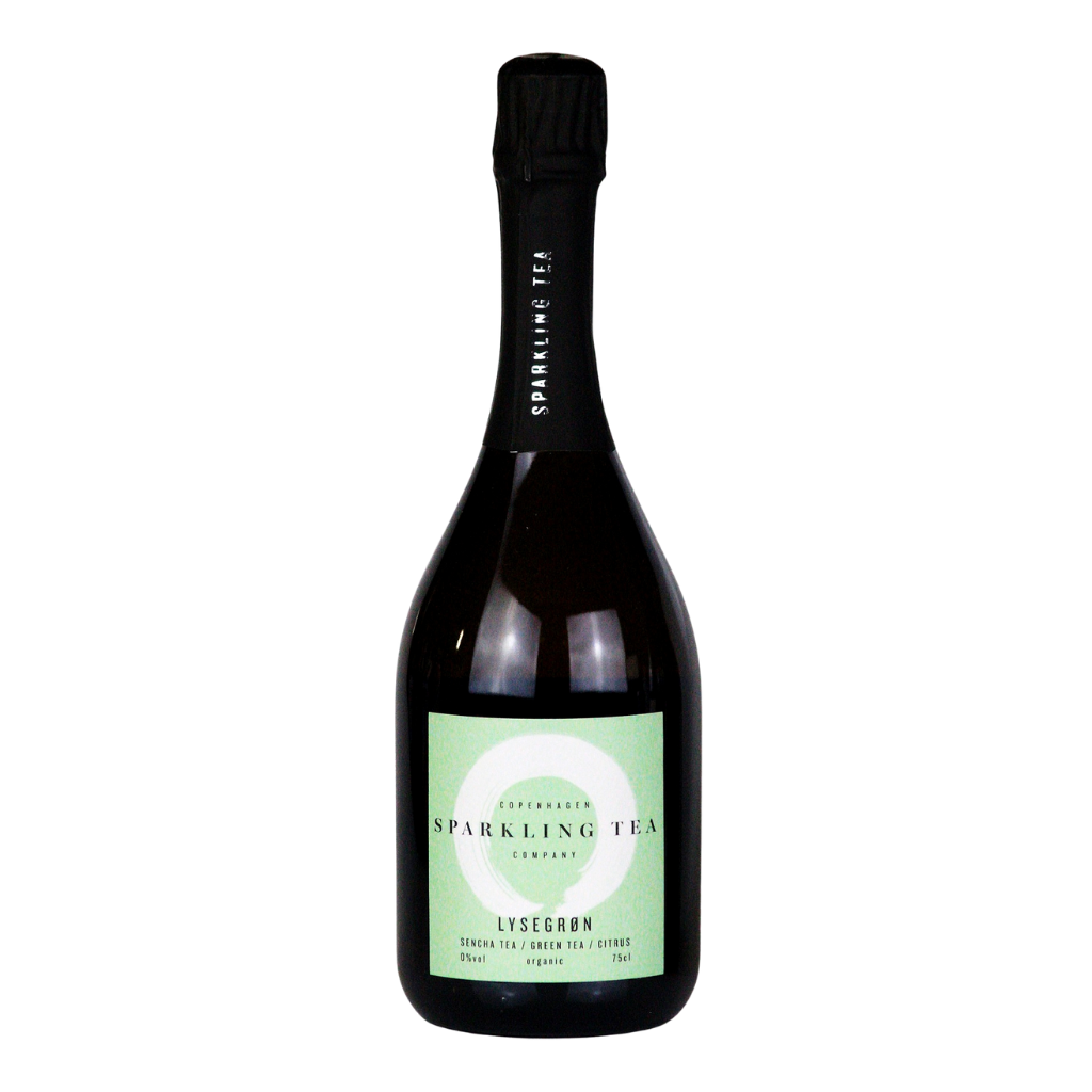 Bottle of Alcohol Free Sparkling Tea Company Lysegran on a white background